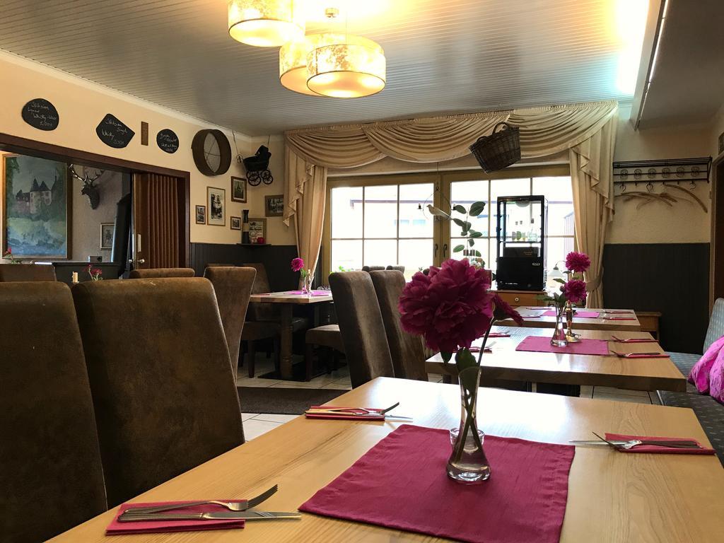 Hotel Restaurant Alt Laubach Laubach  Екстер'єр фото